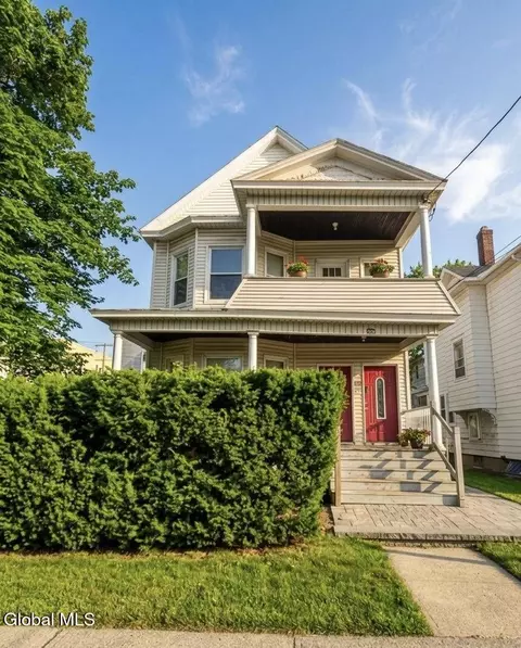 831 Washington Ave, Albany, NY 12206