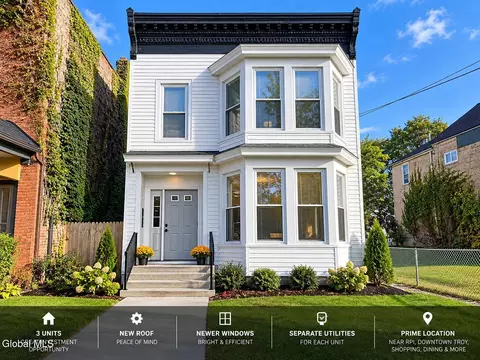 2244 15th St, Troy, NY 12180