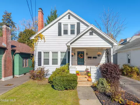 945 Myrtle Ave, Albany, NY 12208