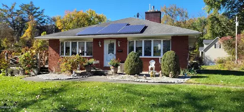 17 Cross St, Albany, NY 12203