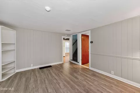 Living - 113 Walnut St, Schenectady, NY 12308 photo 2 of 4