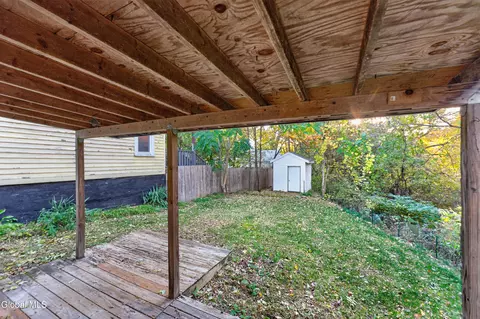 Exterior - 113 Walnut St, Schenectady, NY 12308 photo 1 of 5