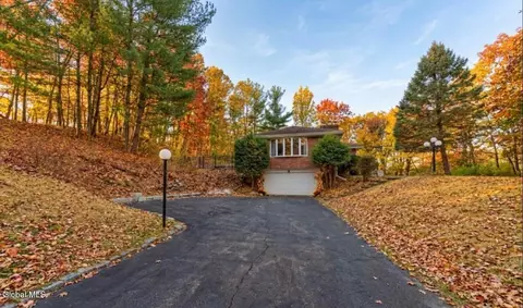 183 Winter Street Ext, Troy, NY 12180