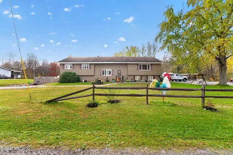 242 E State St, Gloversville, NY 12078