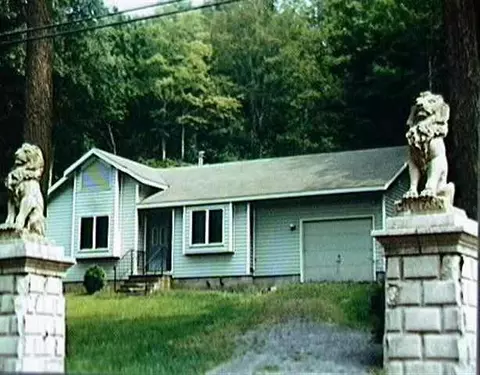 974 River Rd, Selkirk, NY 12158 photo 1