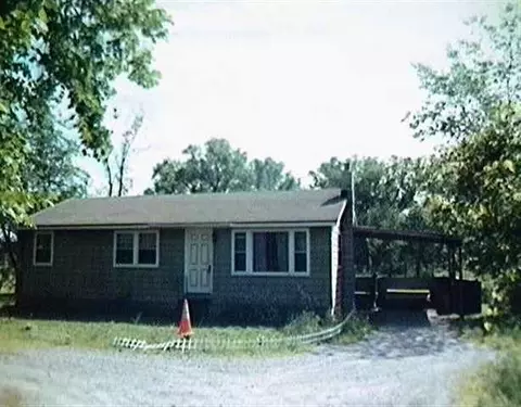 731 Hudson River Rd, Mechanicville, NY 12118 photo 1