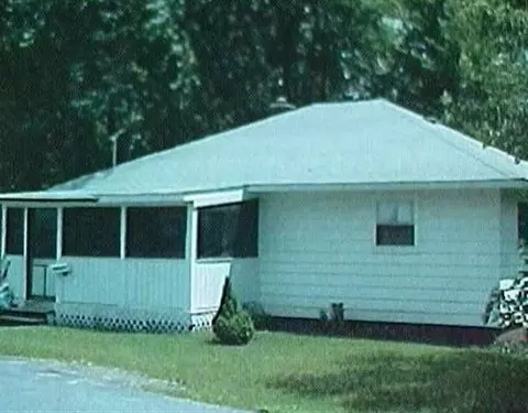 42 Thatcher St, Selkirk, NY 12158 photo 1