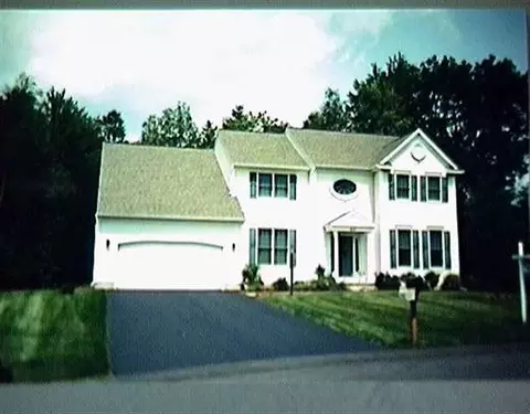 631 Vanderlyn Ln, Slingerlands, NY 12159 photo 1