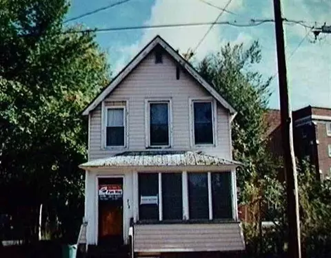 713 Stanley St, Schenectady, NY 12307 photo 1