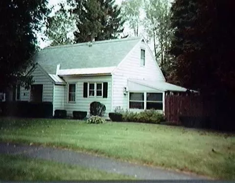 175 Eastholm Rd, Schenectady, NY 12304 photo 1