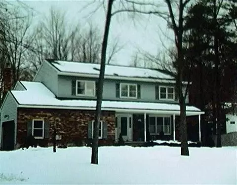 3267 Lydius St, Schenectady, NY 12303 photo 1