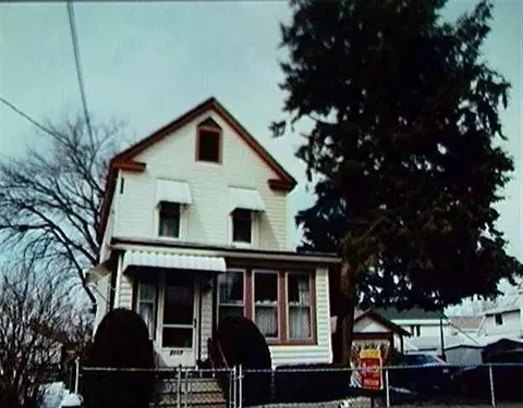 2117 Hugh St, Schenectady, NY 12306 photo 1