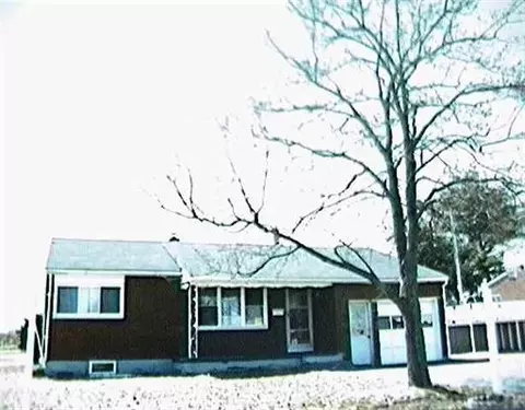 2368 Lawnwood Ave, Schenectady, NY 12304 photo 1