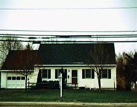 590 Kenwood Ave, Delmar, NY 12054 photo 1