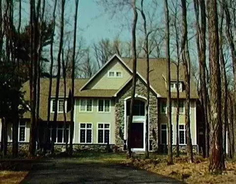 130 Dedham Post Rd, Schenectady, NY 12303 photo 1