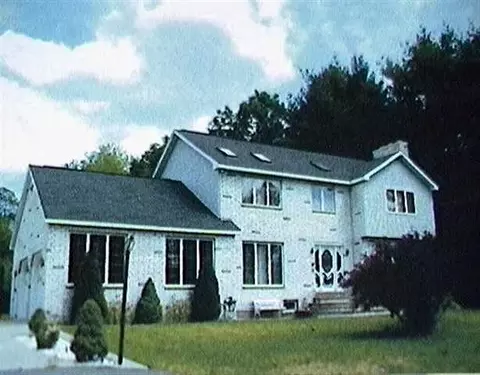 3 Garrison Ln, Schenectady, NY 12306 photo 1