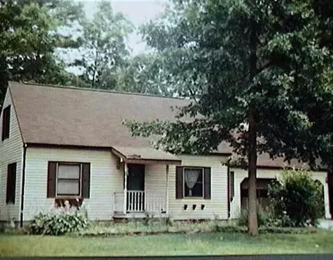 93 Jones Rd, Saratoga Springs, NY 12866 photo 1