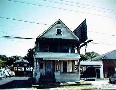 1907 State St, Schenectady, NY 12304 photo 1