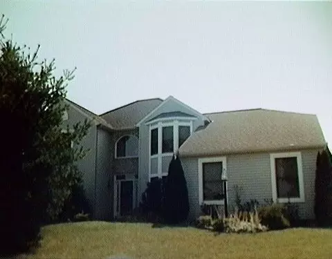67 Fields End Dr, Glenmont, NY 12077 photo 1