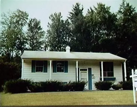 60 Montrose Dr, Delmar, NY 12054 photo 1