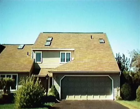 3 Constitution Dr, Glenmont, NY 12077 photo 1