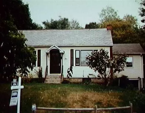 2 Evergreen Rd, Troy, NY 12180 photo 1