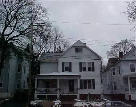 16 Locust Ave, Troy, NY 12180 photo 1