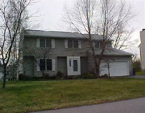 33 Bobwhite Dr, Glenmont, NY 12077 photo 1