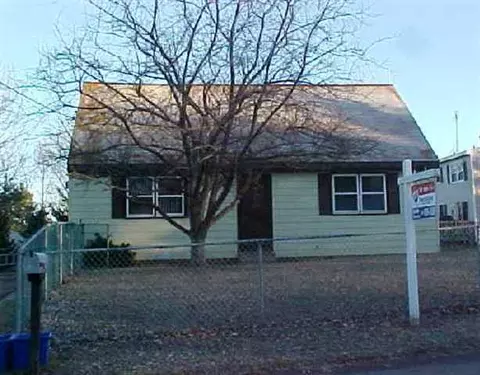 28 Mary Hadge Dr, Schenectady, NY 12309 photo 1