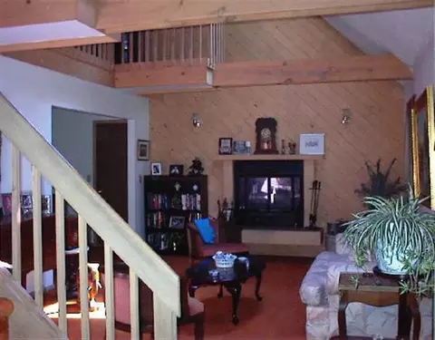 87 Hancock Dr, Glenmont, NY 12077 photo 4