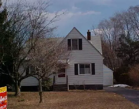 371 E Campbell Rd, Schenectady, NY 12303 photo 1