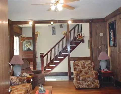 328 Perry St, Schenectady, NY 12306 photo 7