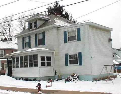 328 Perry St, Schenectady, NY 12306 photo 1