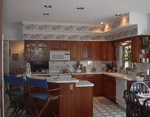51 Fields End Dr, Glenmont, NY 12077 photo 5