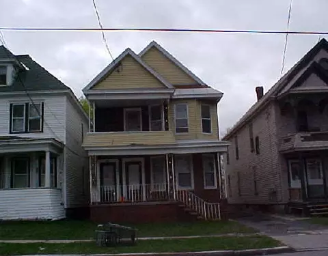 210 Mcclellan St, Schenectady, NY 12304 photo 1