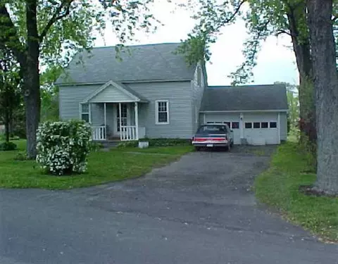 6 Miller Ave, Selkirk, NY 12158 photo 1