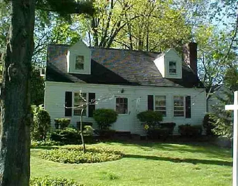 30 Herber Ave, Delmar, NY 12054 photo 1