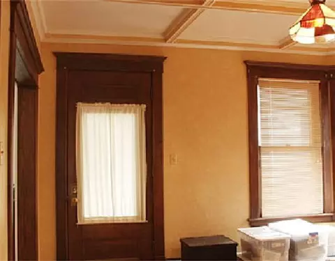 1037 Phoenix Ave, Schenectady, NY 12308 photo 3
