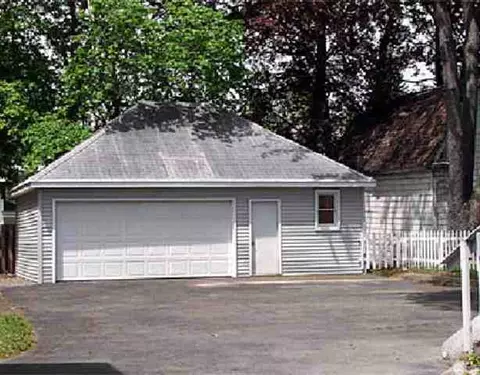 1037 Phoenix Ave, Schenectady, NY 12308 photo 8