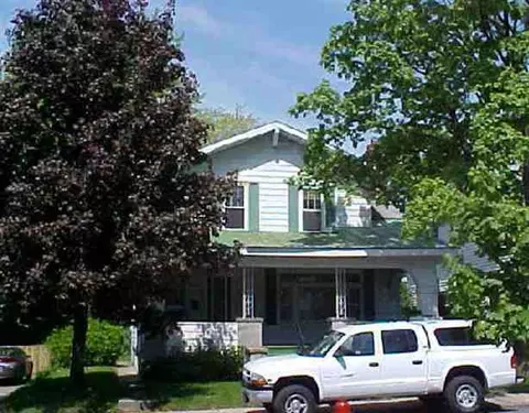909 Lakewood Ave, Schenectady, NY 12309 photo 1