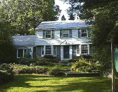 107 Fernbank Ave, Delmar, NY 12054 photo 1