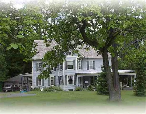 13 Cherry Ave, Delmar, NY 12054 photo 1