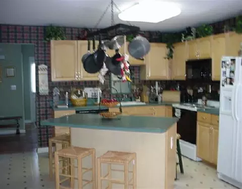 10 Willowbrook Ter, Clifton Park, NY 12065 photo 4