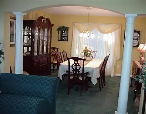 10 Willowbrook Ter, Clifton Park, NY 12065 photo 2