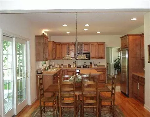 17 Fields End Dr, Glenmont, NY 12077 photo 5