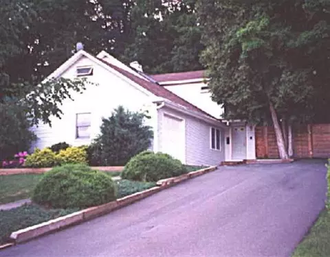 9 Hazel St, Oneonta, NY 13820 photo 1