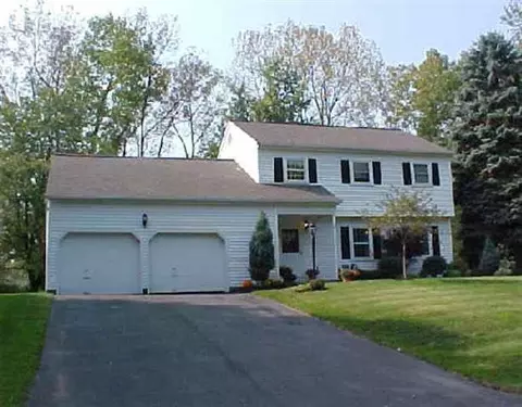 43 W Bayberry Rd, Glenmont, NY 12077 photo 1