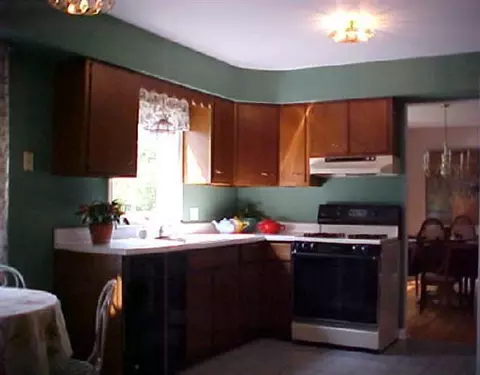 43 W Bayberry Rd, Glenmont, NY 12077 photo 4