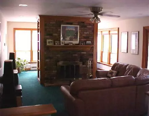 43 W Bayberry Rd, Glenmont, NY 12077 photo 2