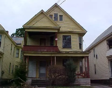 1727 Becker St, Schenectady, NY 12304 photo 1
